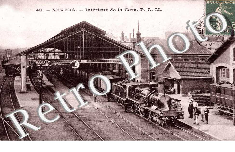 interieur de la gare  (LOCOMOTIVE)