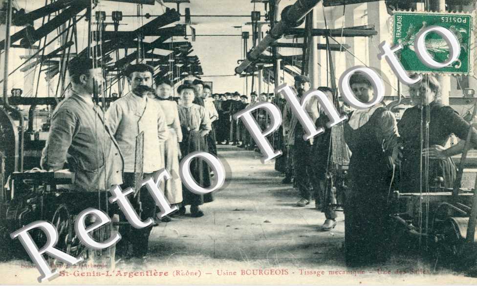 Usine Bourgeois - tissage mecanique - une des salles
