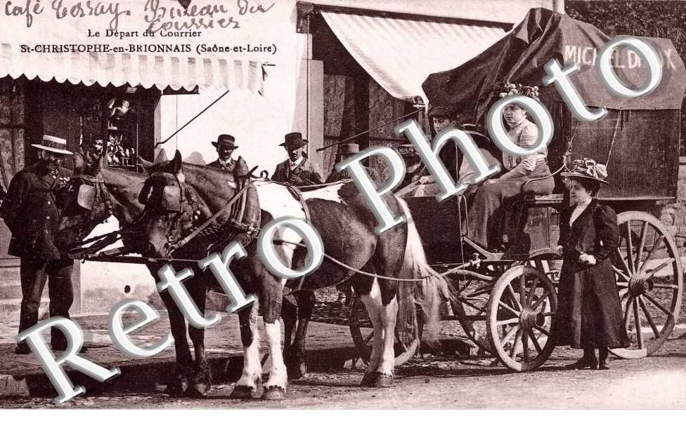 Attelage de chevaux pour le depart du courrier de la poste