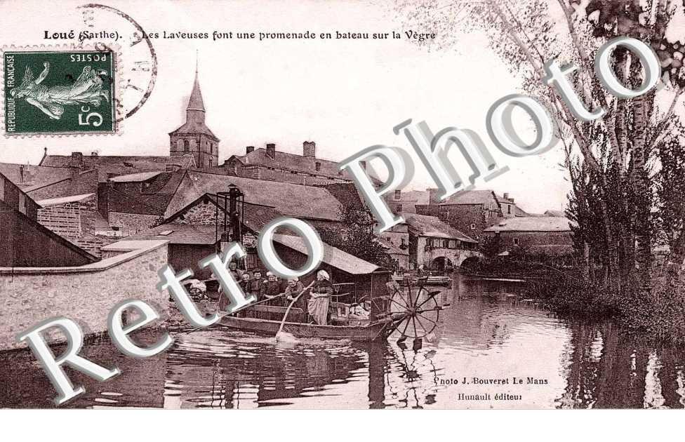 Les laveuses font une promenade an bateau sur la Vegre