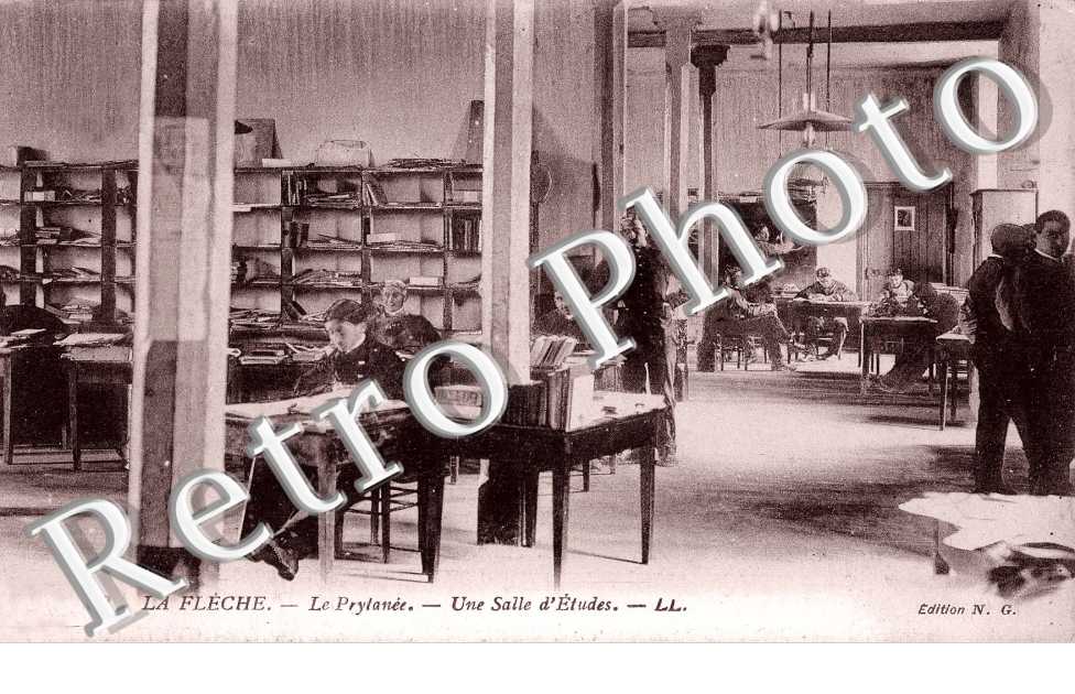 Le prytanee - Une salle d'etudes
