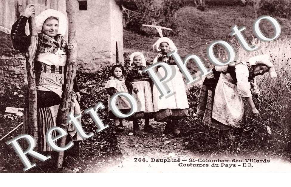 costumes du pays