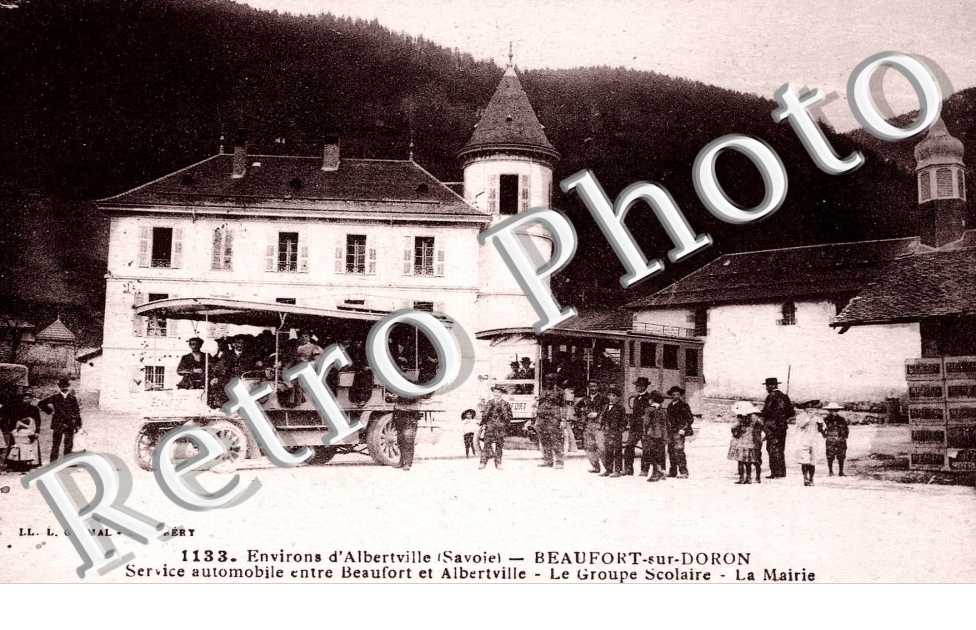 Service automobile entre Beaufort et Albertville - Le groupe scolaire - La mairie