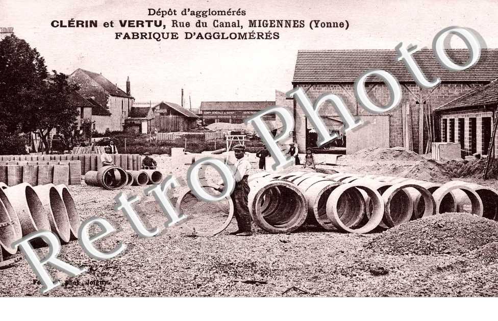 depot d'agglomeres Clerin et Vertu, rue du Canal