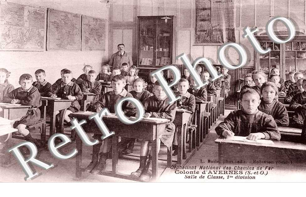 colonie d'Avernes, salle de classe 1ere division