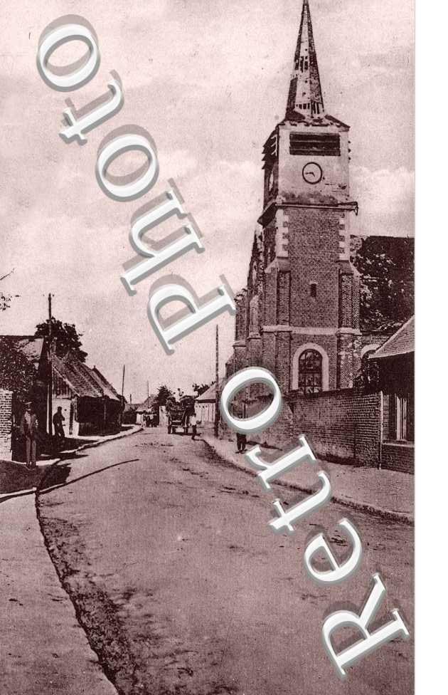 ( vue interieure et l'Eglise )