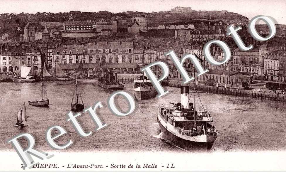 L'AVANT PORT SORTIE DE LA MALLE