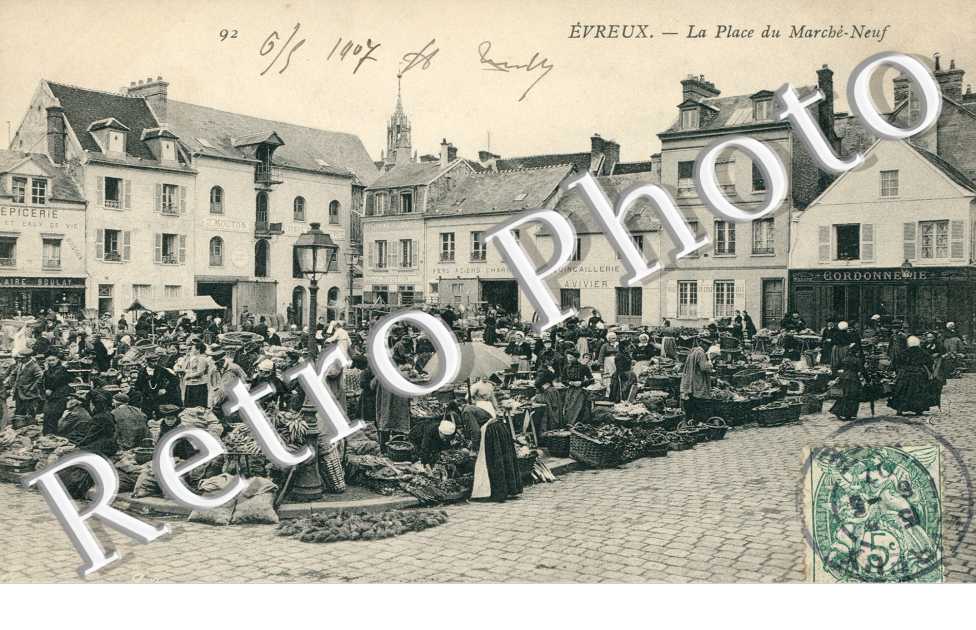 la place du Marche-Neuf