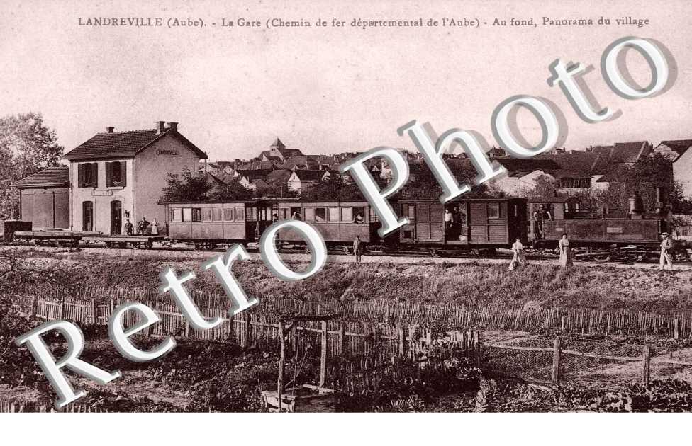 LA GARE (CHEMIN  DE FER DEPARTEMENTALE DE L'AUBE)