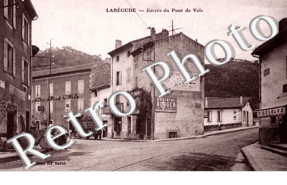 Entree du pont de Vals
