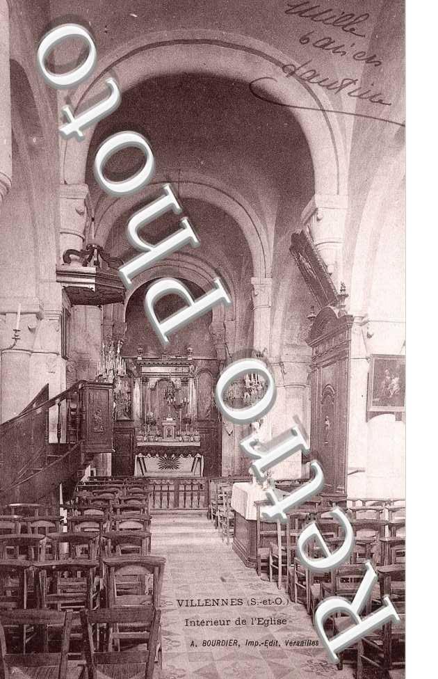 Interieur de l'eglise