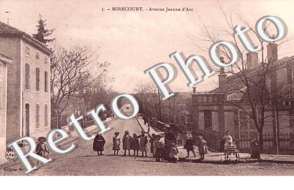 AVENUE JEANNE D'ARC
