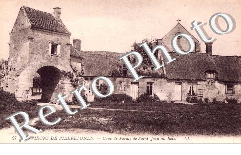 cour de ferme de Saint-Jean aux Bois