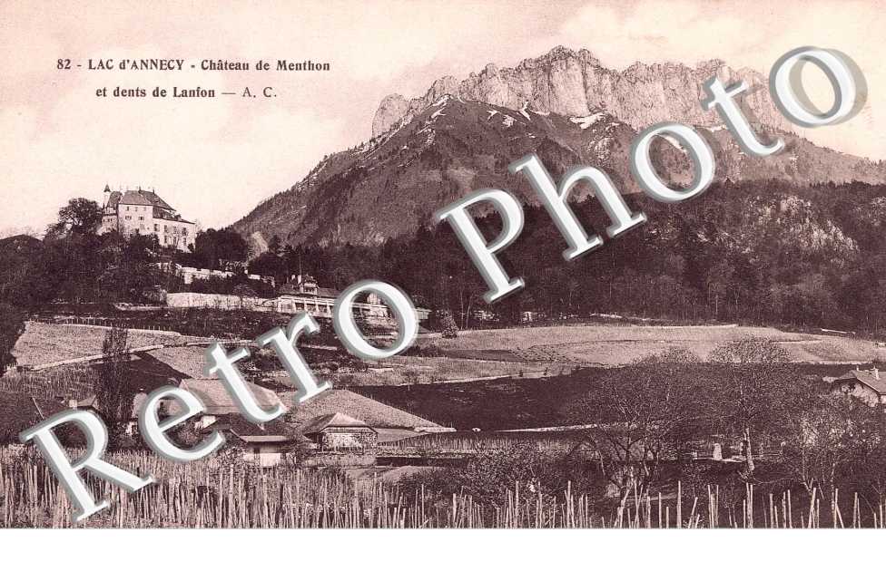 Lac d'Annecy - chateau de menthon et dents de Lanfon