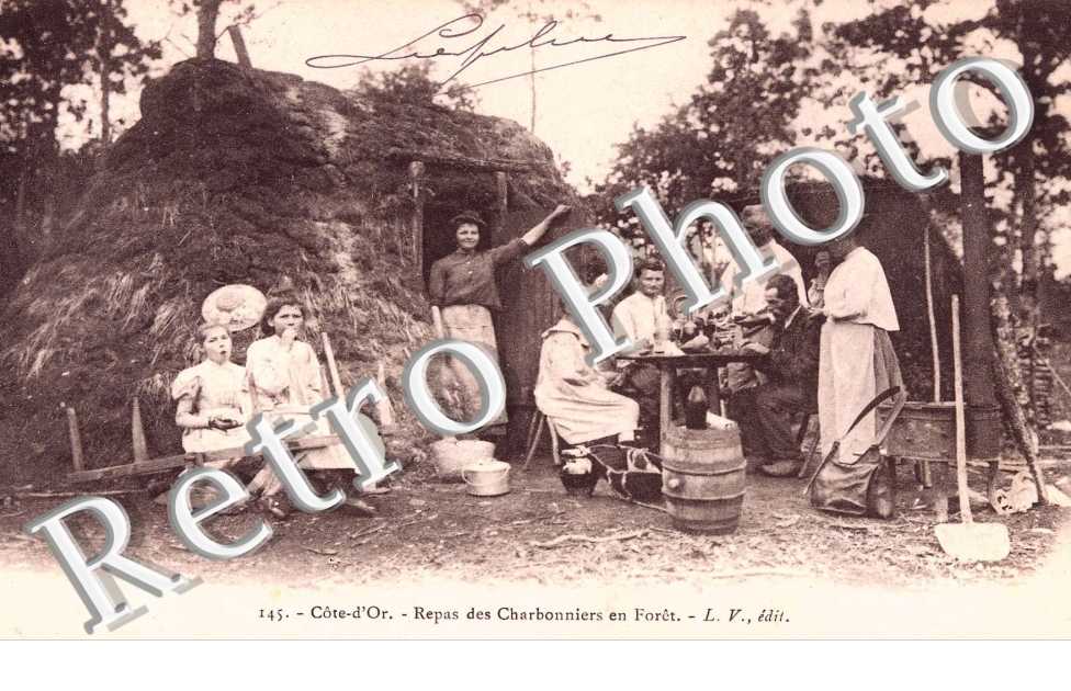 Cote d'Or Repas des charbonniers en foret