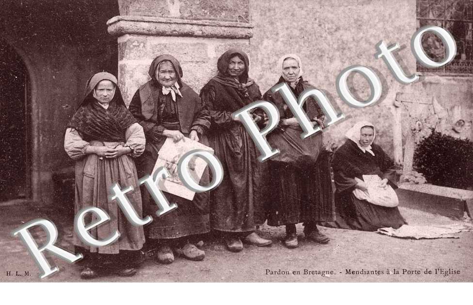 Mendiantes a la Porte de l'Eglise