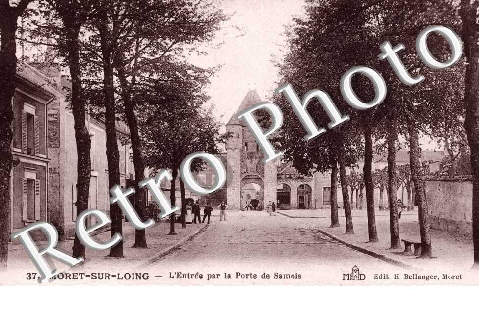 L'ENTREE PAR LA PORTE DE SAMOIS