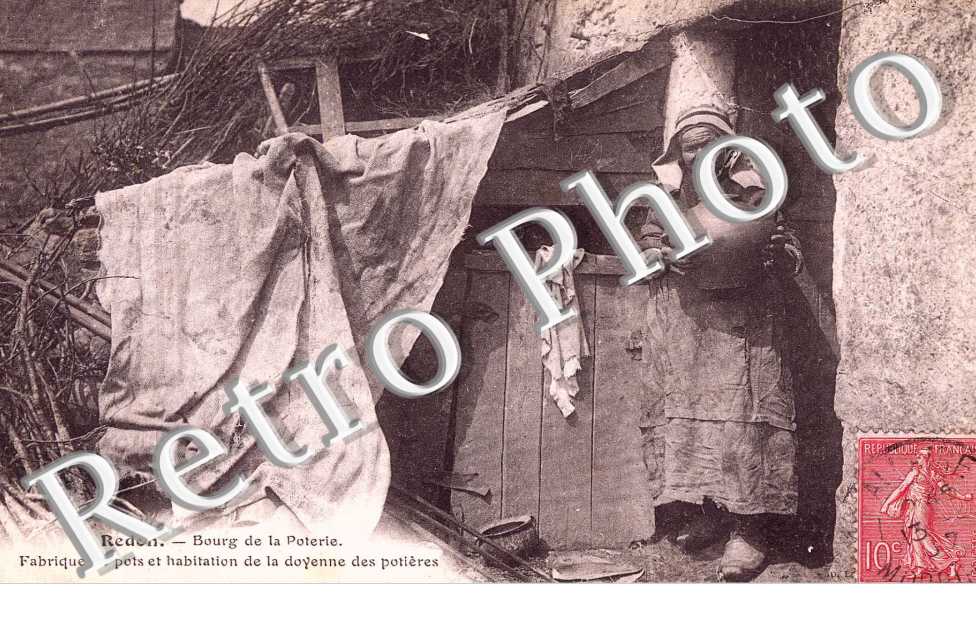 Bourg de la poterie - fabrique de pots et habitation de la doyenne des potieres