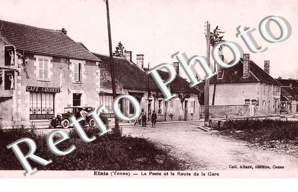 la poste et la route de la Gare
