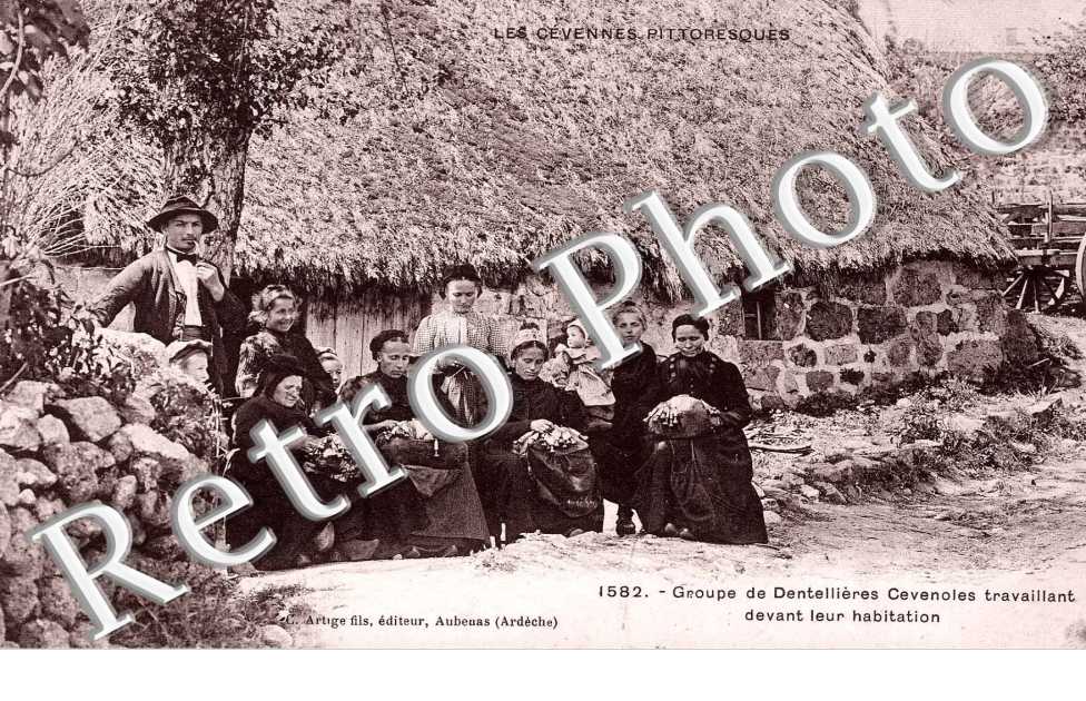 GROUPE DE DENTELLIERES