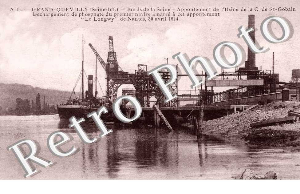 Appontement de l'usine de la C. de Saint Gobain - bateau