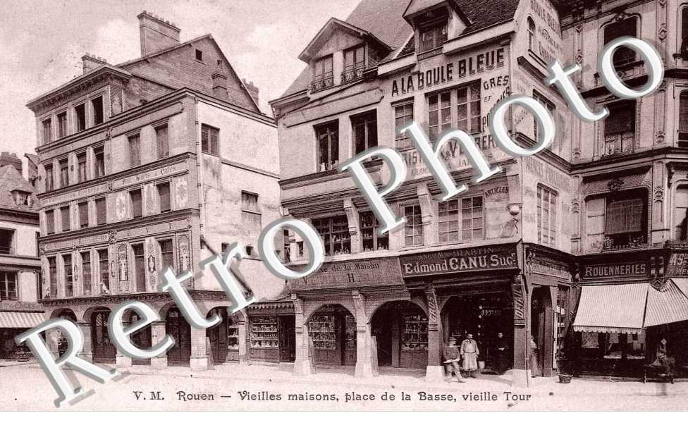 PLACE VIEILLE TOUR