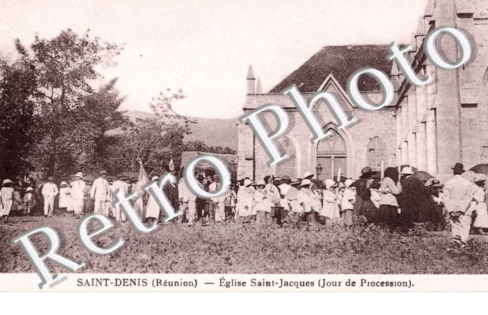 EGLISE SAINT-JACQUES (JOUR DE PROCESSION)