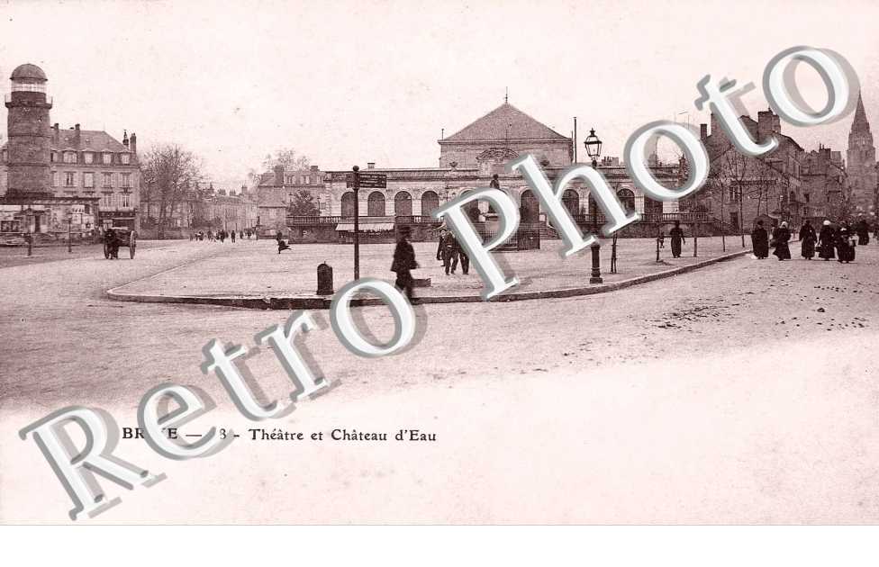 THEATRE ET CHATEAU D'EAU