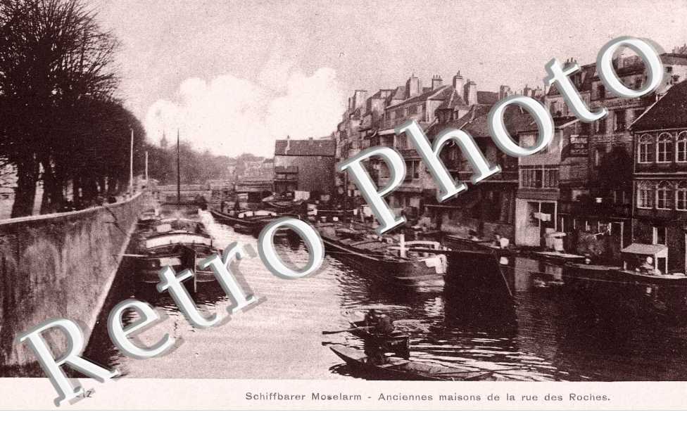LA RUE DES ROCHES - ANCIENNES MAISONS