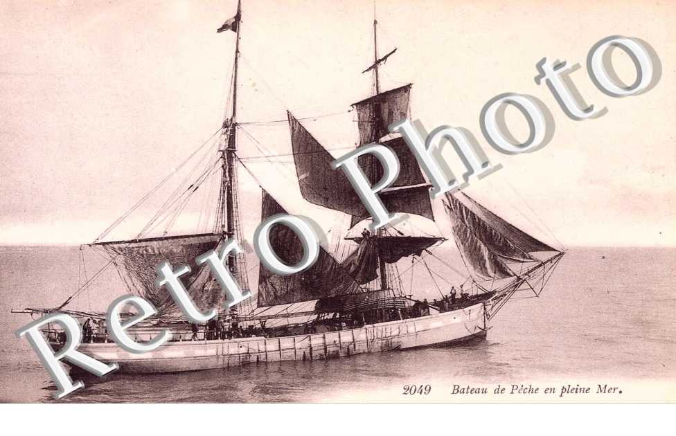 Bateau de Peche en pleine Mer