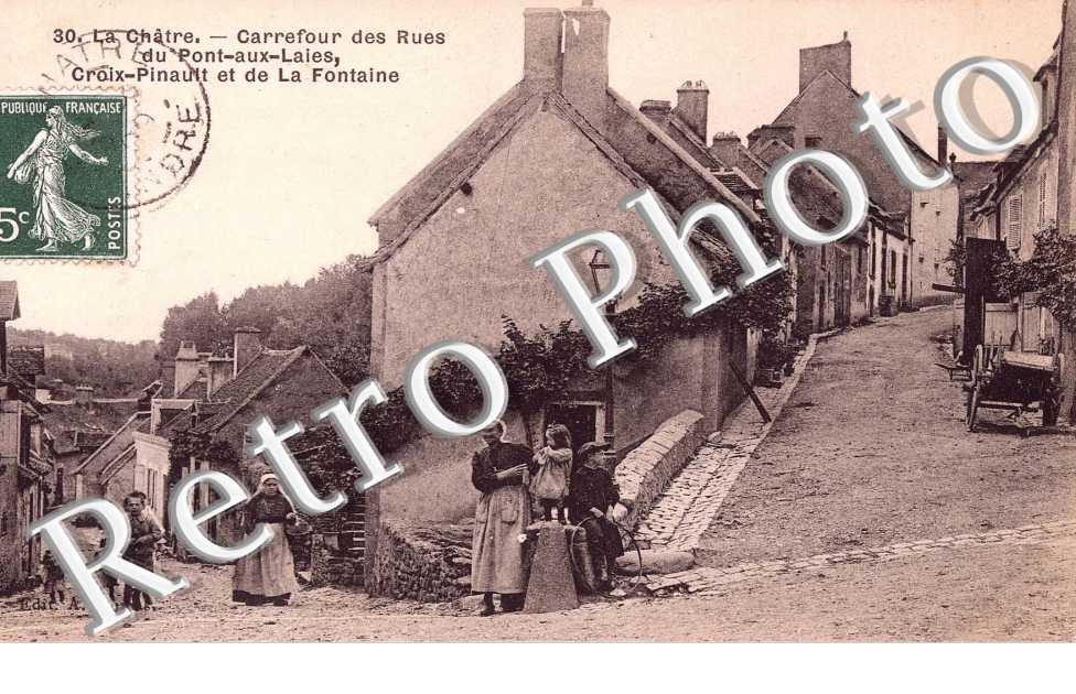 carrefour des rues du Pont aux Laies , croix Pinault et de la fontaine