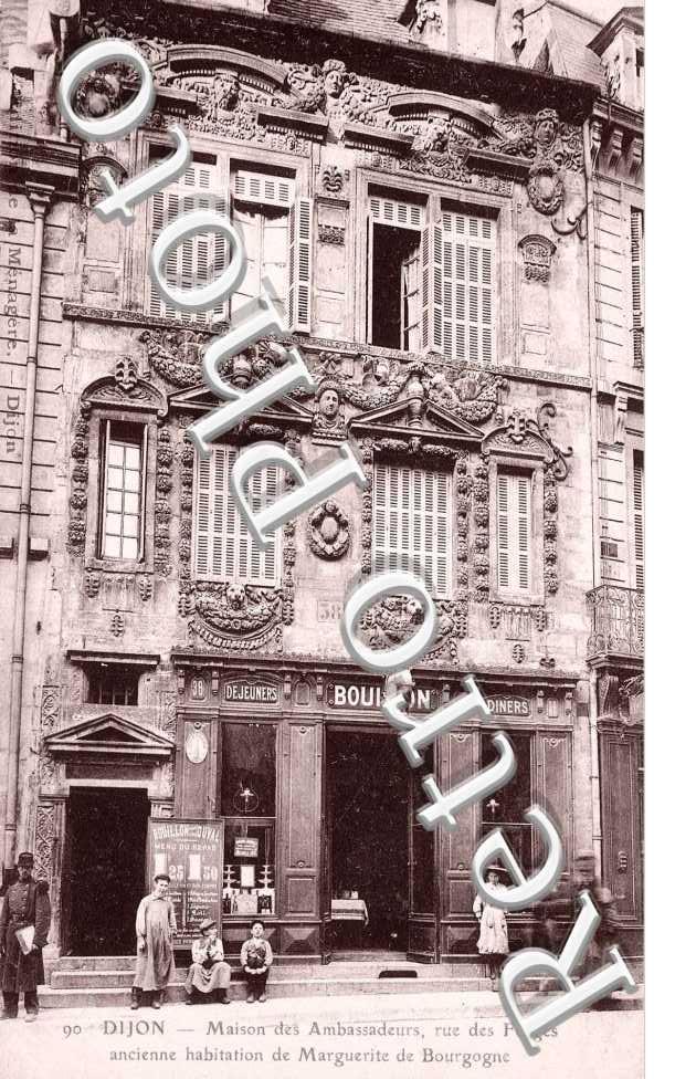 maisond es ambassadeurs - rue des forges - ancienne habitation de Marguerite de Bourgogne