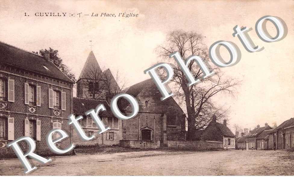 La place - l'eglise