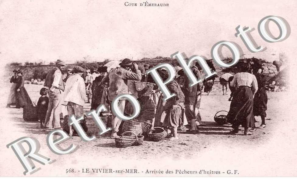 ARRIVEE DES PECHEURS D'HUITRES