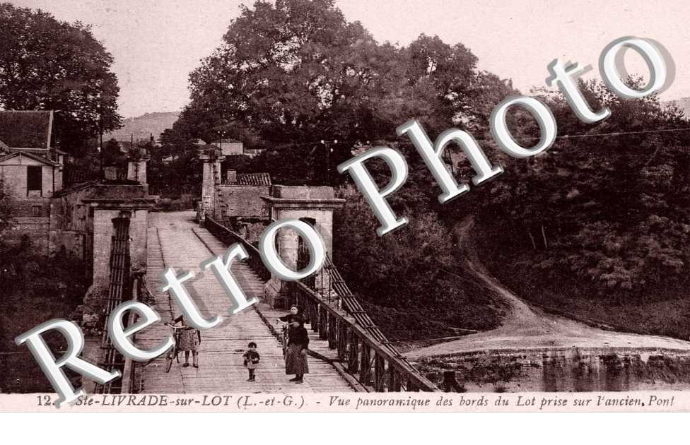 vue panoramique des bords du Lot prise sur l'ancien pont 