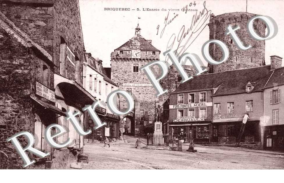 ENTREE DU VIEUX CHATEAU