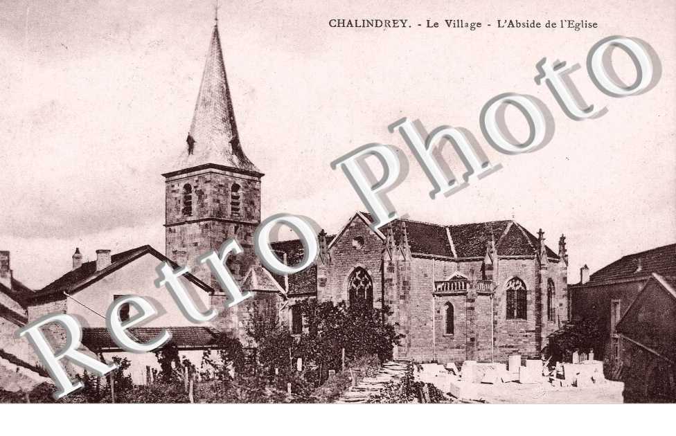 le village, l' abside de l' eglise