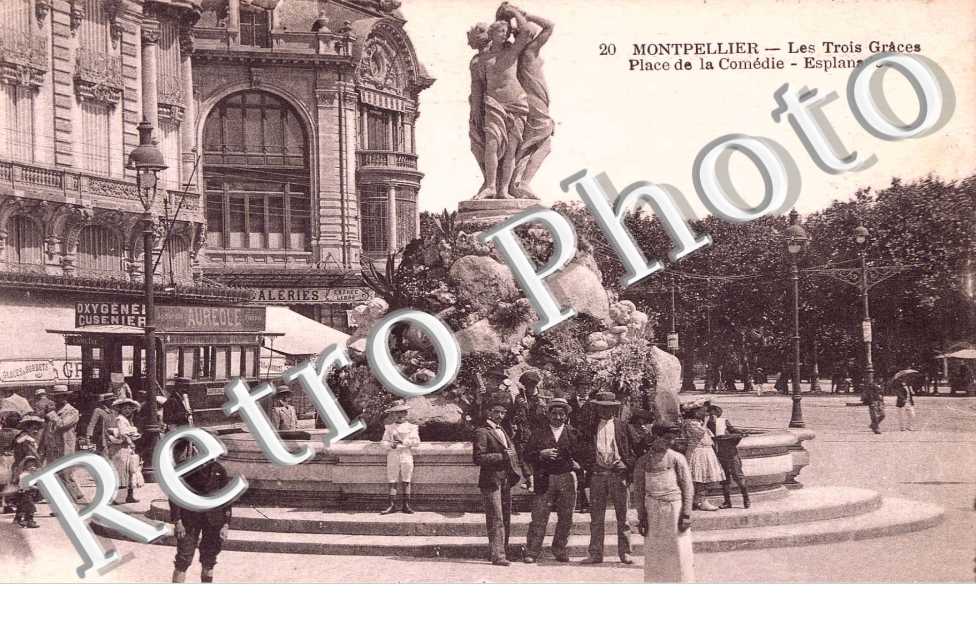 LES TROIS GRACES PLACE DE LA COMEDIE