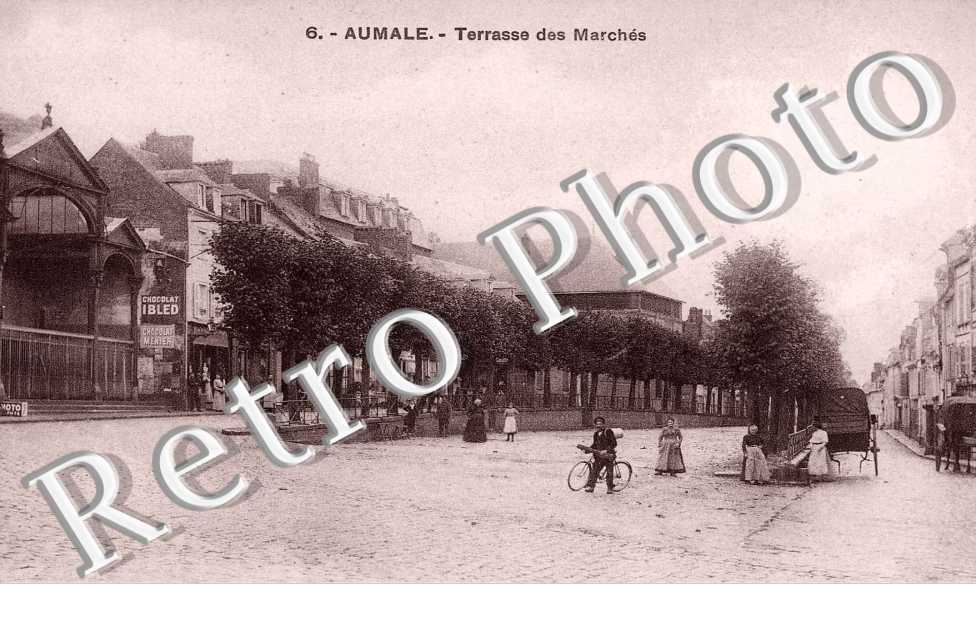 Arrivee de l'automobile de Bou-Saada - Grand hotel Grossat