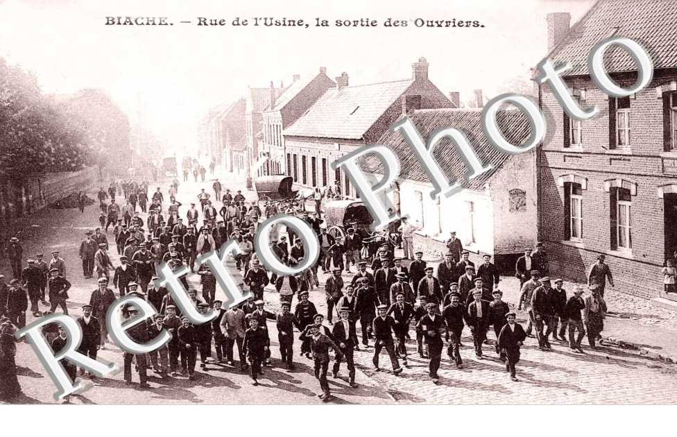 rue de l' Usine, la sortie des ouvriers