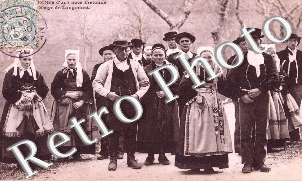 cortege d'une noce bretonne - Abbaye de Langonnet