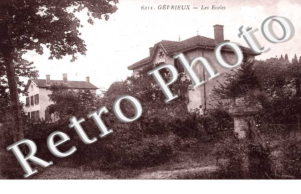 Gevrieux  les ecoles