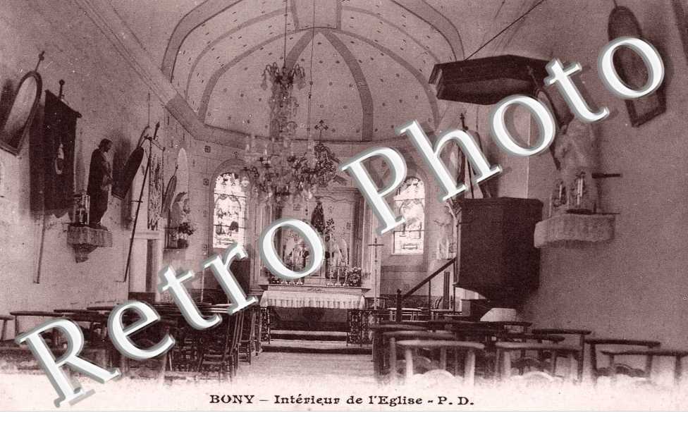 interieur de l'eglise