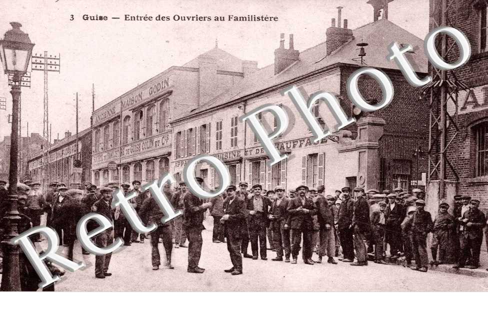 entree des ouvriers au Familistere