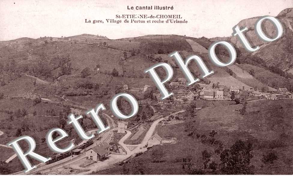La gare , village de Pertus et roche d'Urlande
