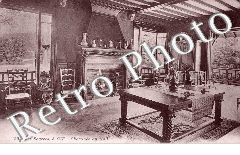 CHEMINEE DU HALL