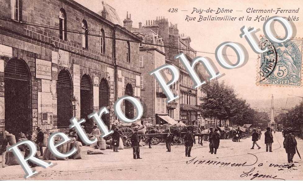 Rue Ballainvillier et la halle aux bles