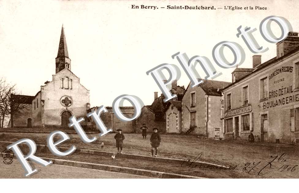 L'EGLISE ET LA PLACE