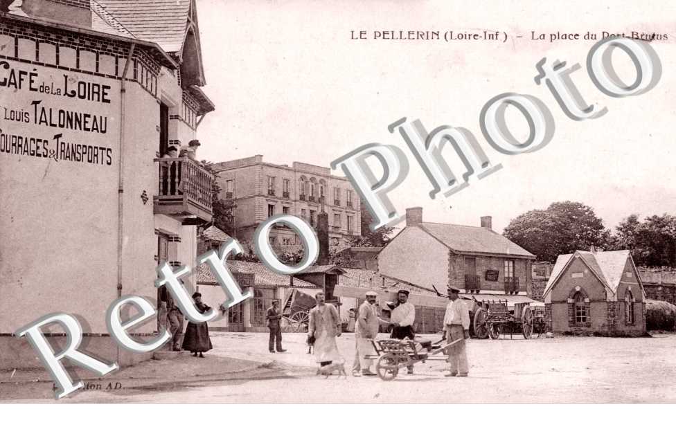 la place du Port-Brutus