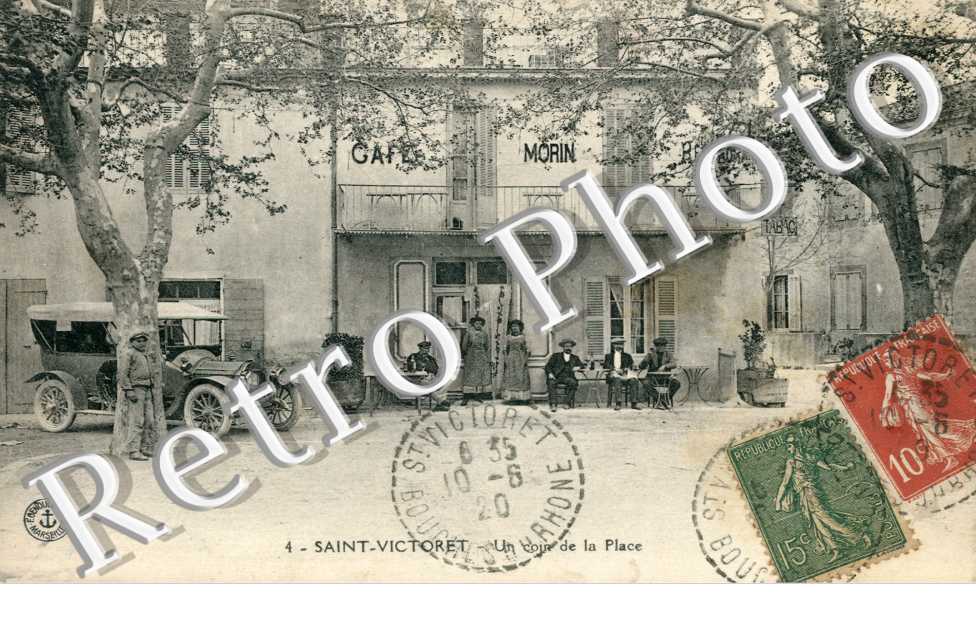 Un coin de la place